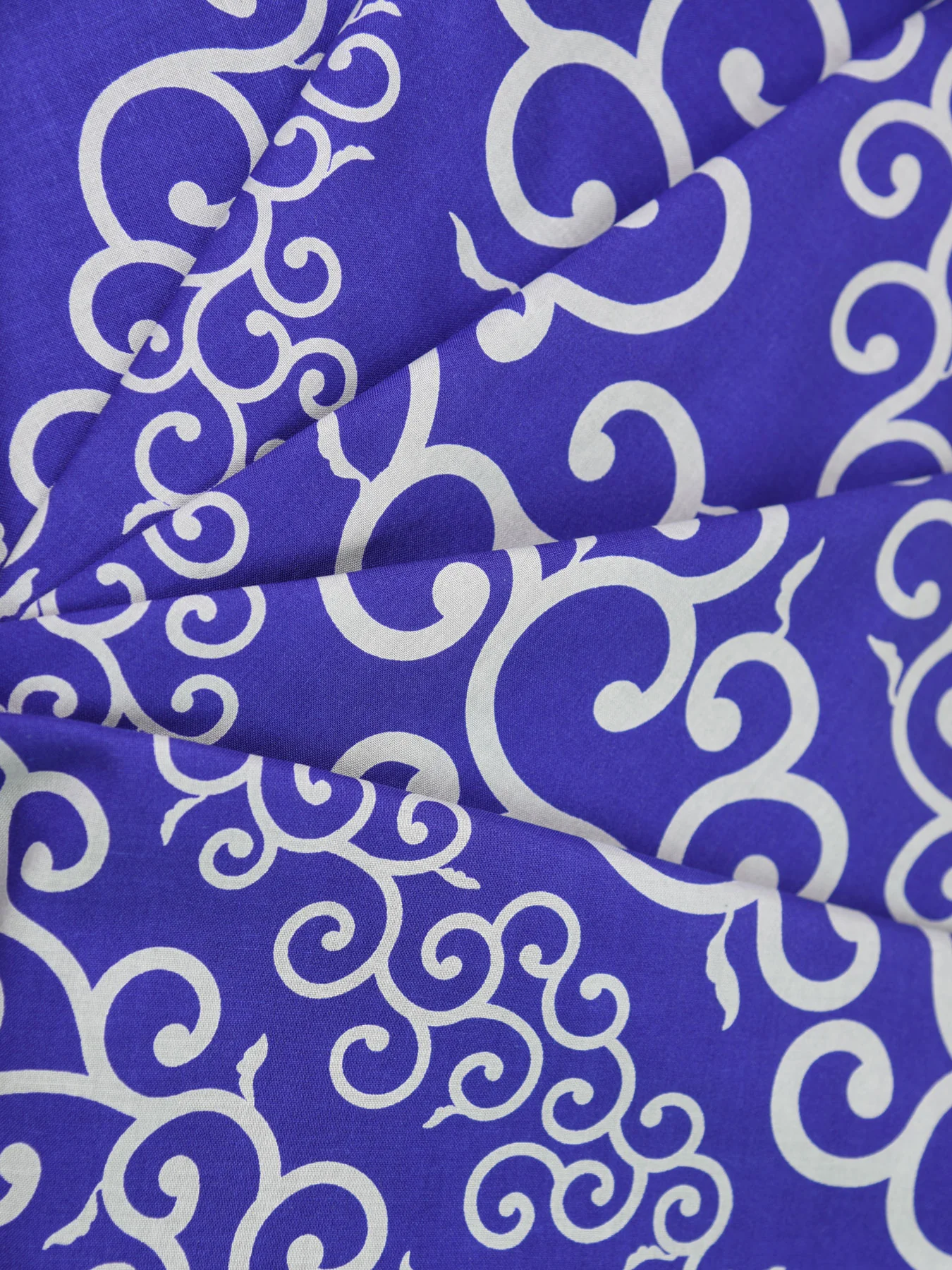 Blue Karakusa Reversible Furoshiki - Image 7