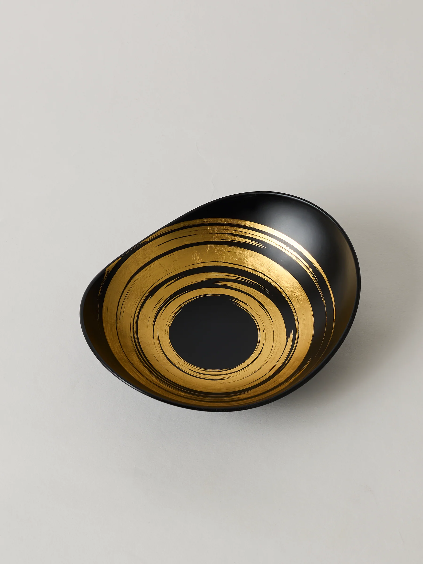Gold Leaf Lacquer Bowl by Hakuza - Image 3