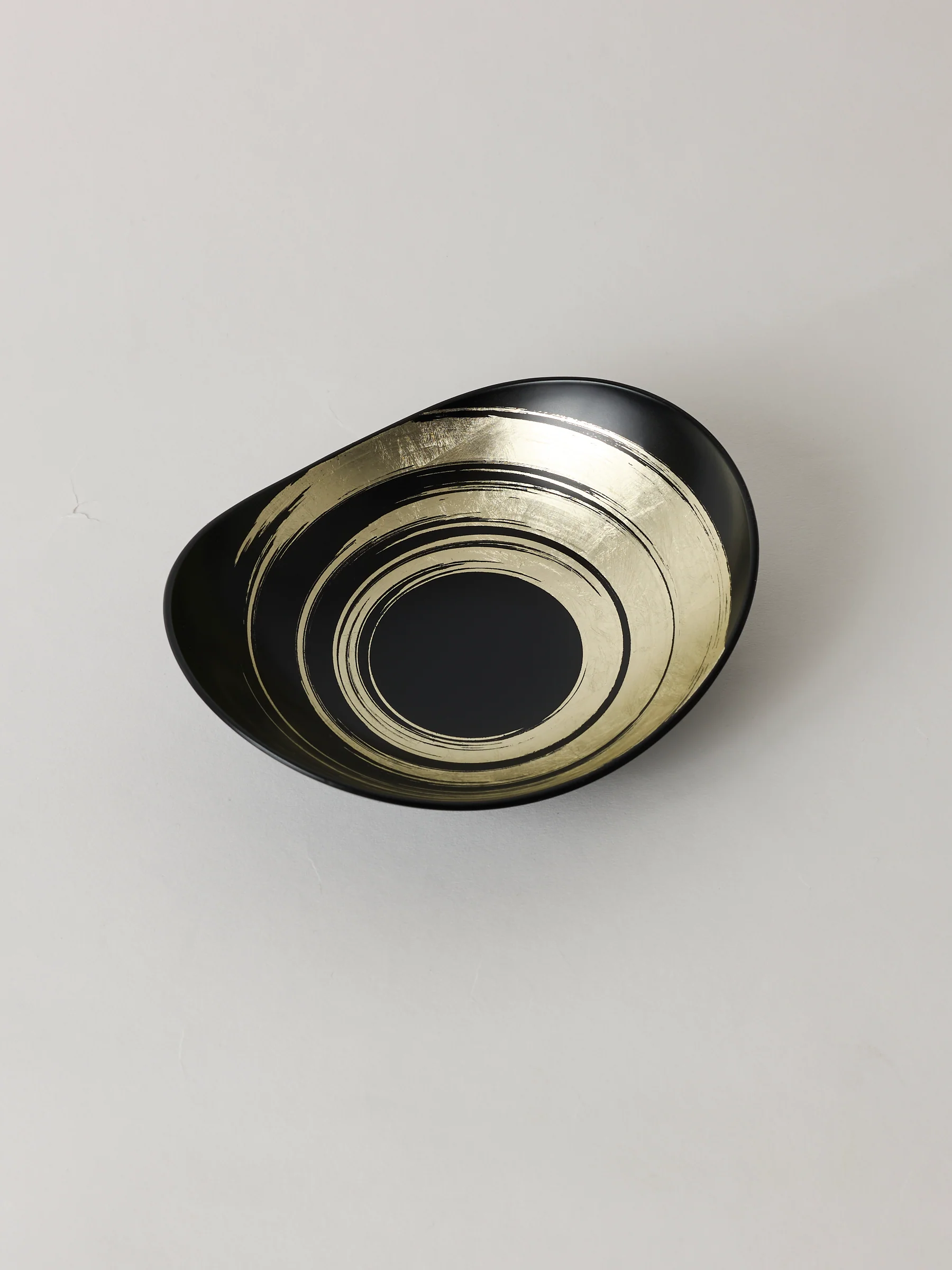 Gold Leaf Lacquer Bowl Set by Hakuza - Image 7