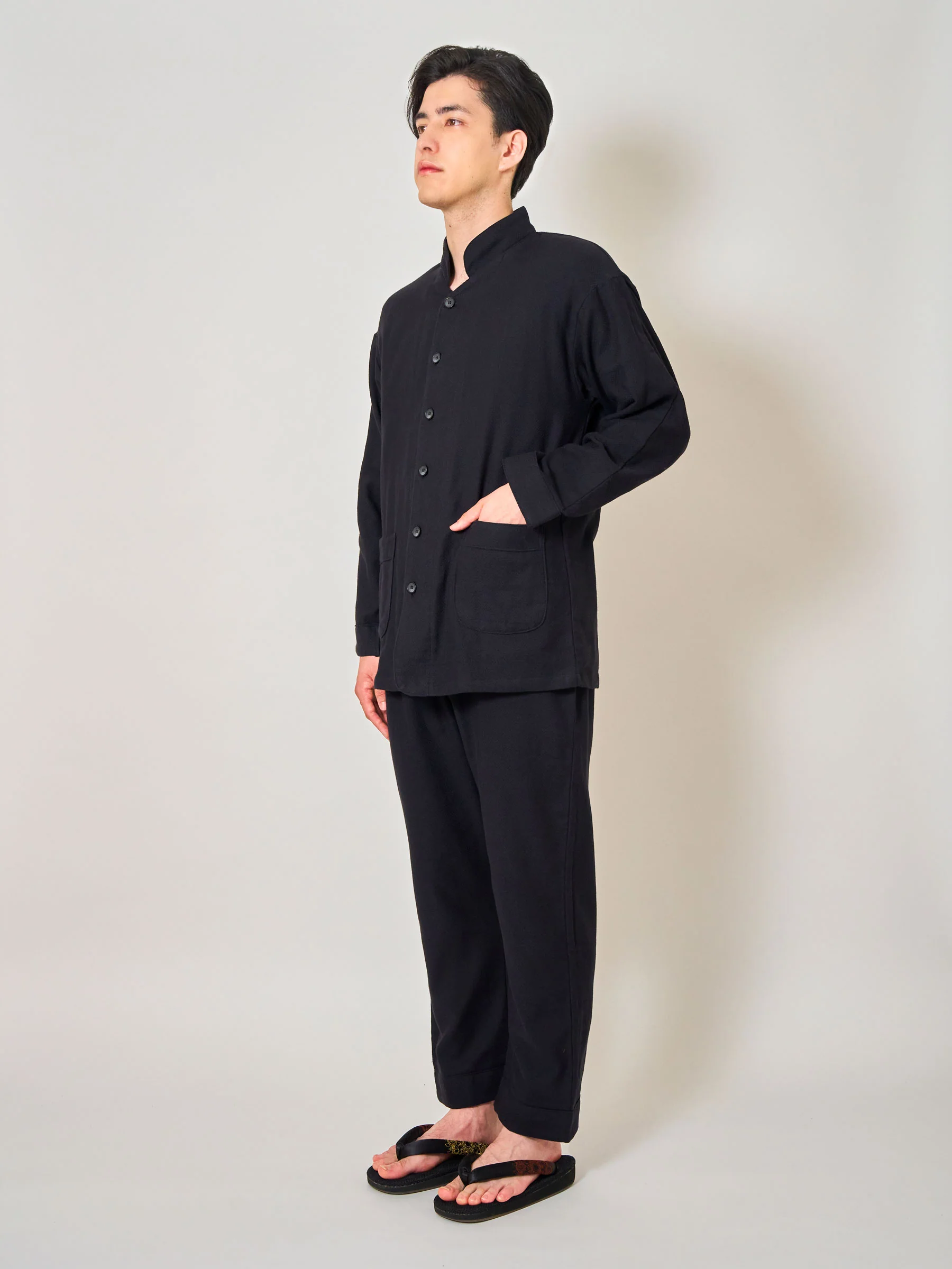 Heritage-Cut Cotton Gauze Samue Pajama Set in Black - Image 3