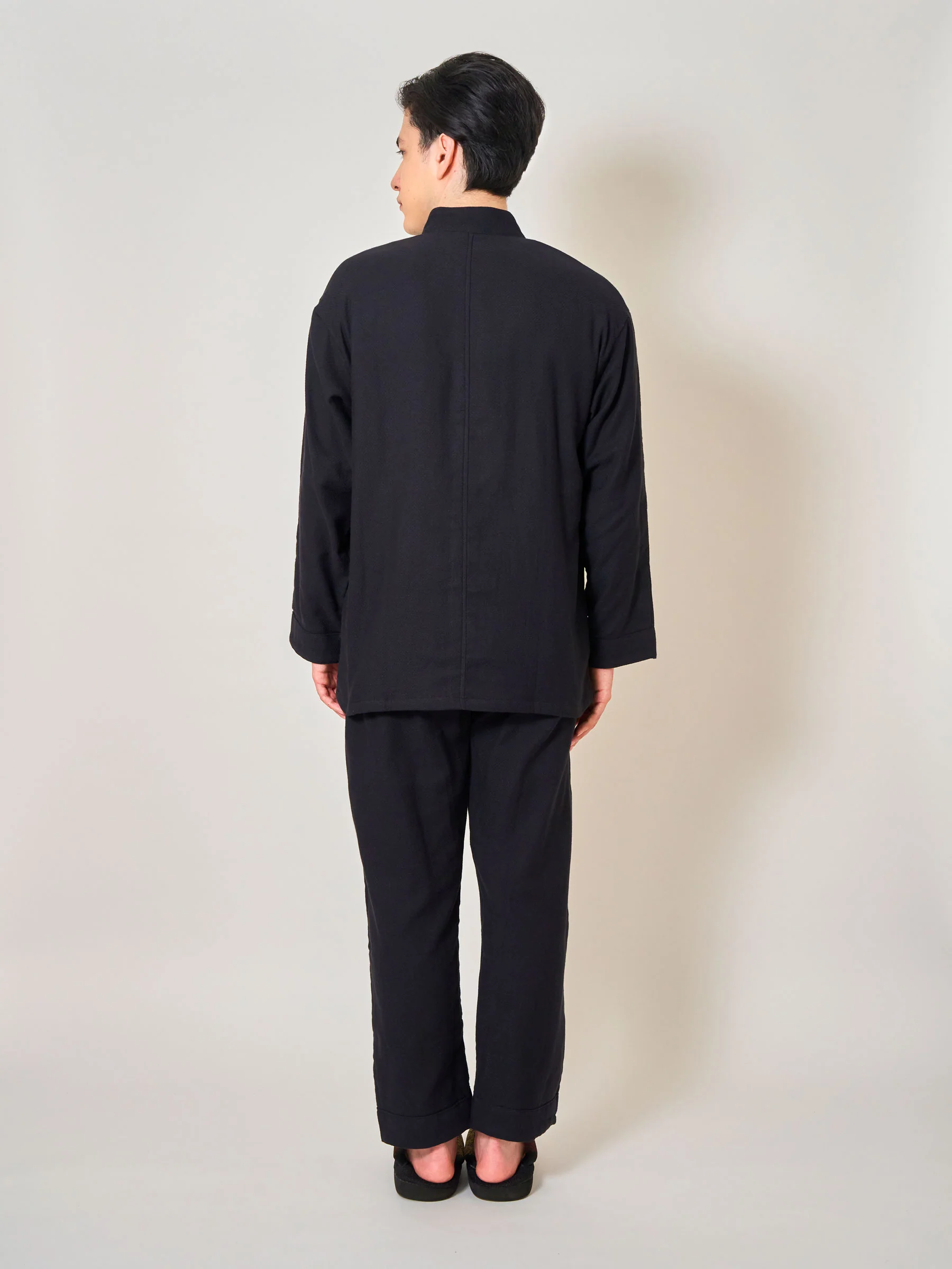 Heritage-Cut Cotton Gauze Samue Pajama Set in Black - Image 4