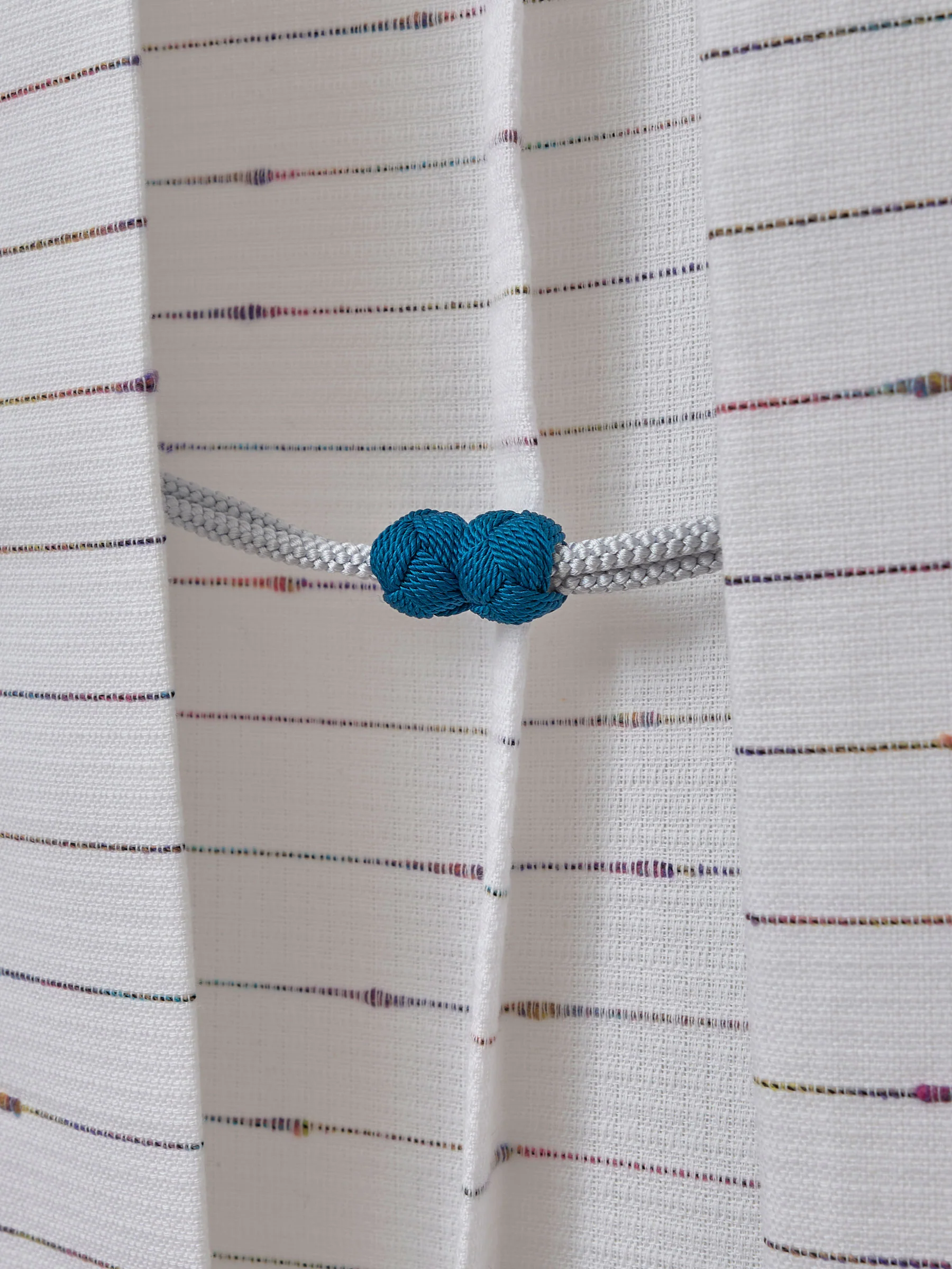 Hikari White Traditional Haori Jacket - Image 8