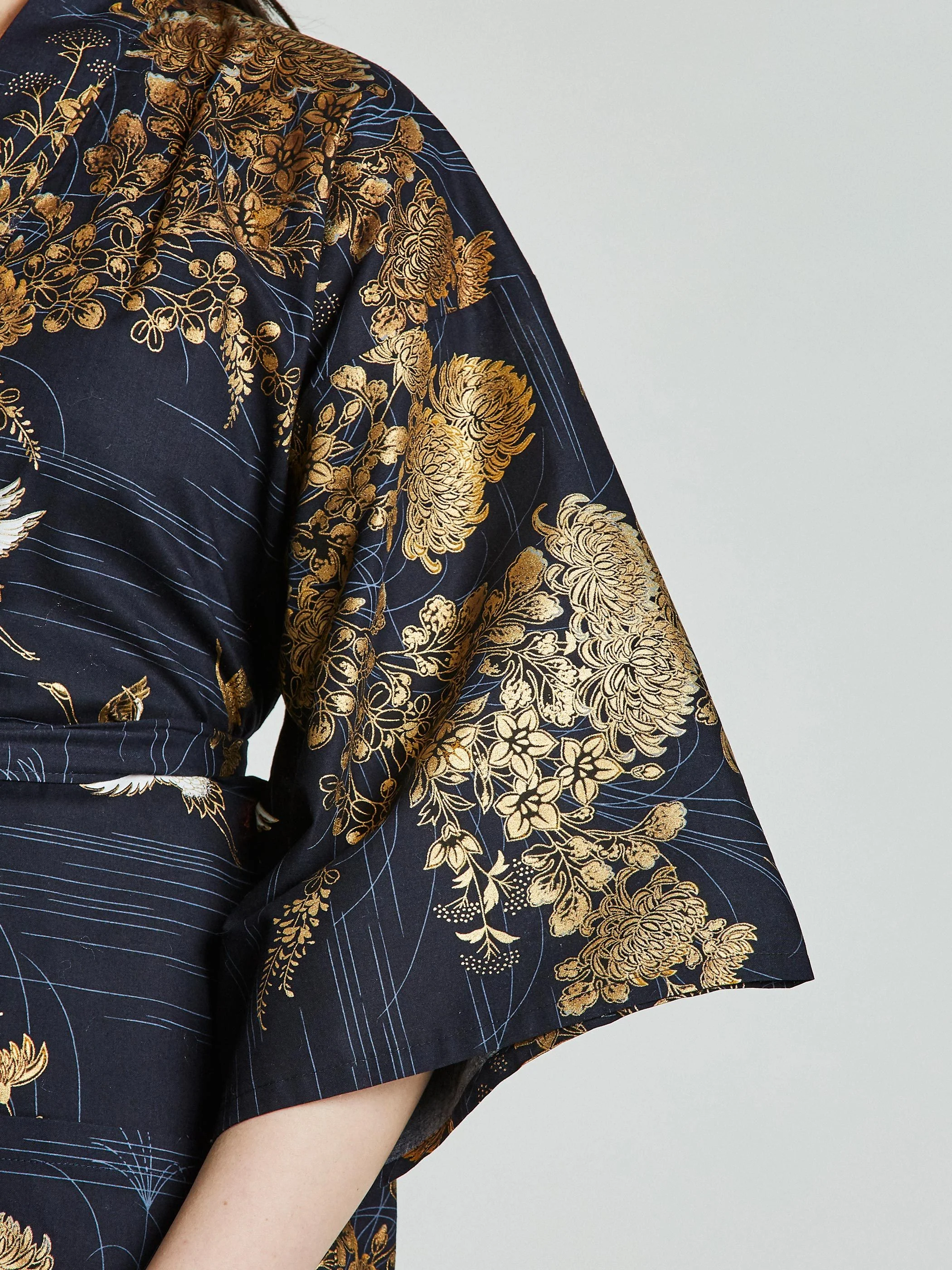 Japanese Crane Cotton Kimono Robe - Image 5