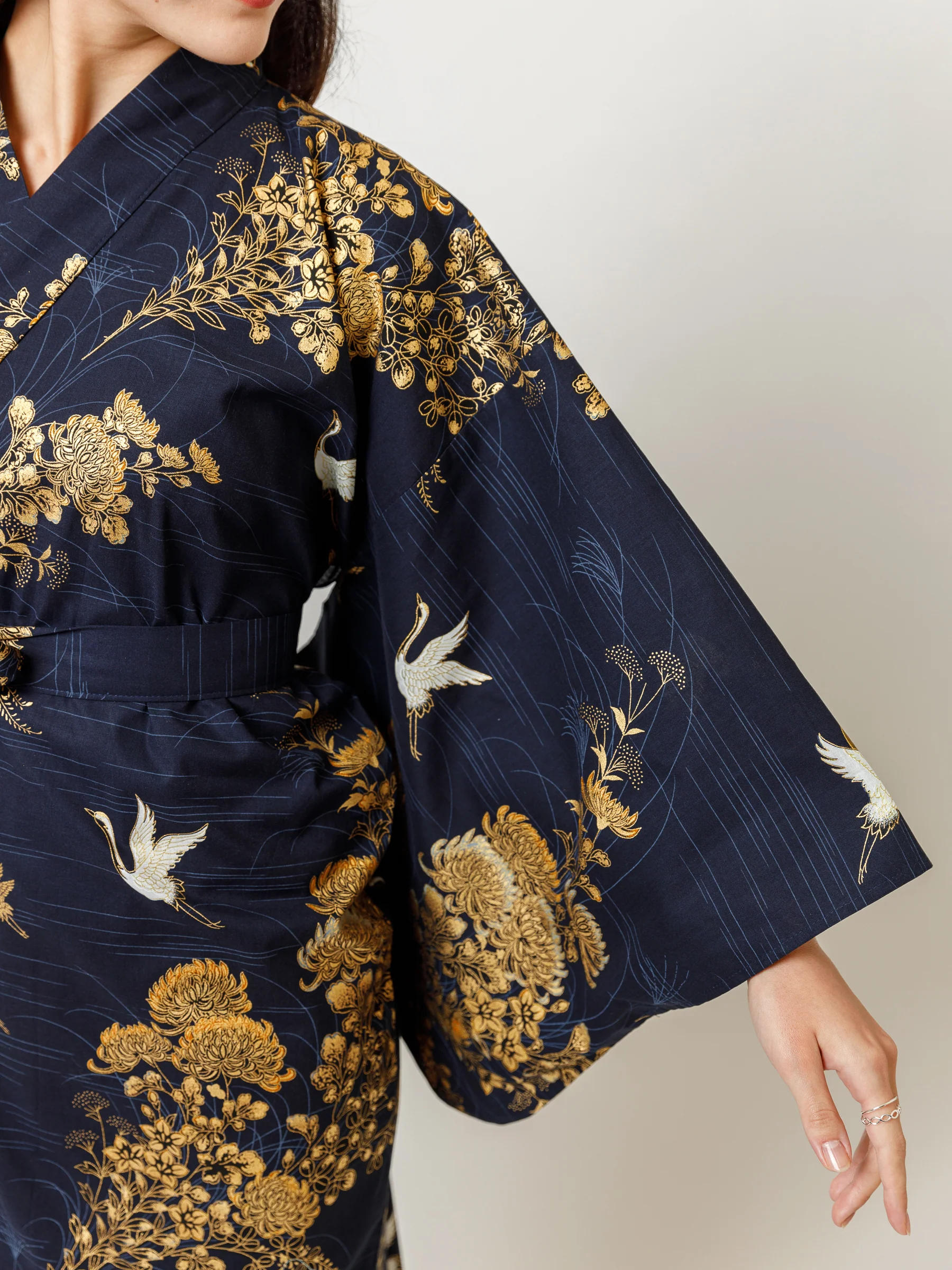Japanese Crane Long Kimono Robe - Image 5