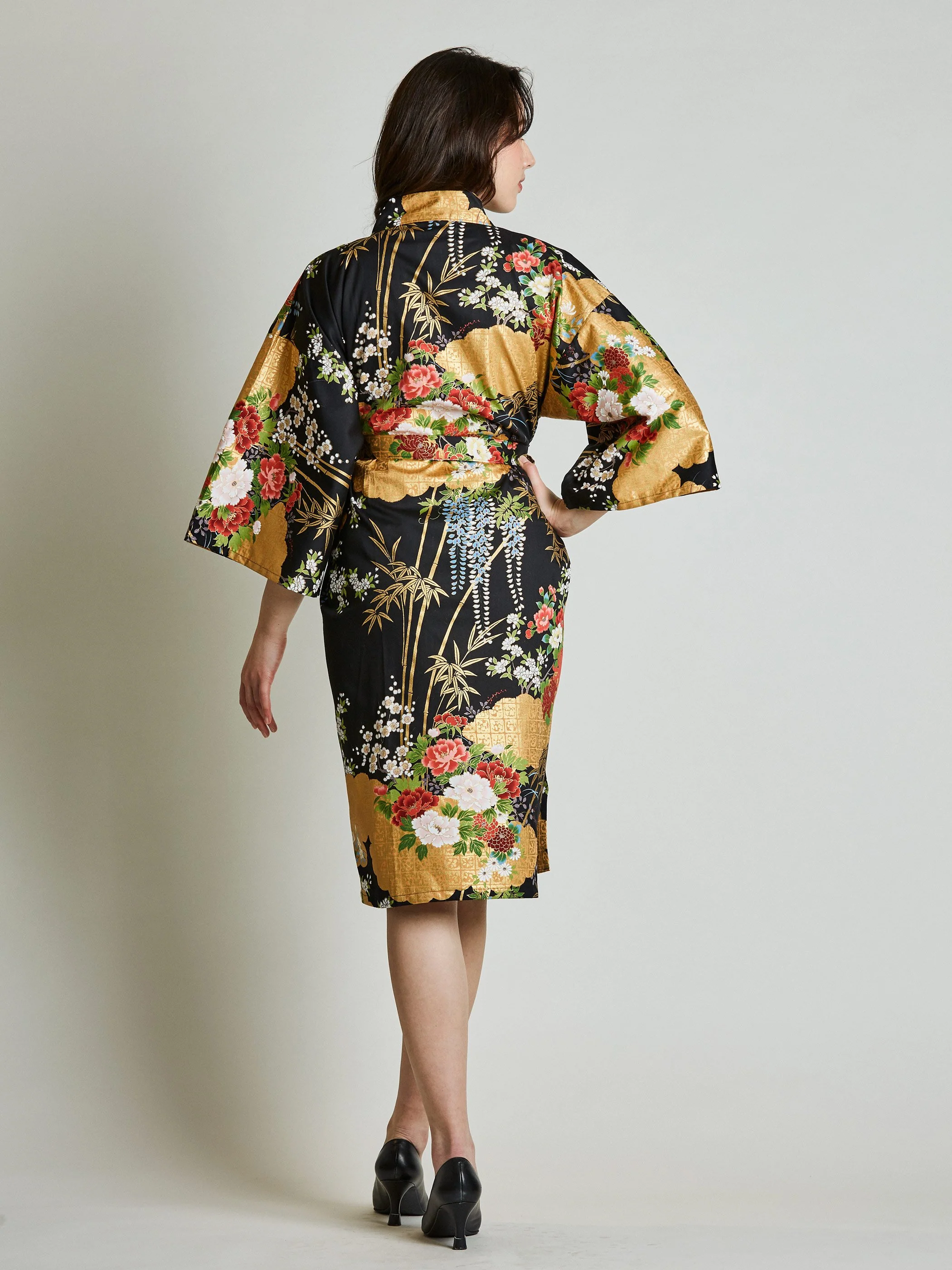 Japanese Floral Cotton-Satin Kimono Robe - Image 3