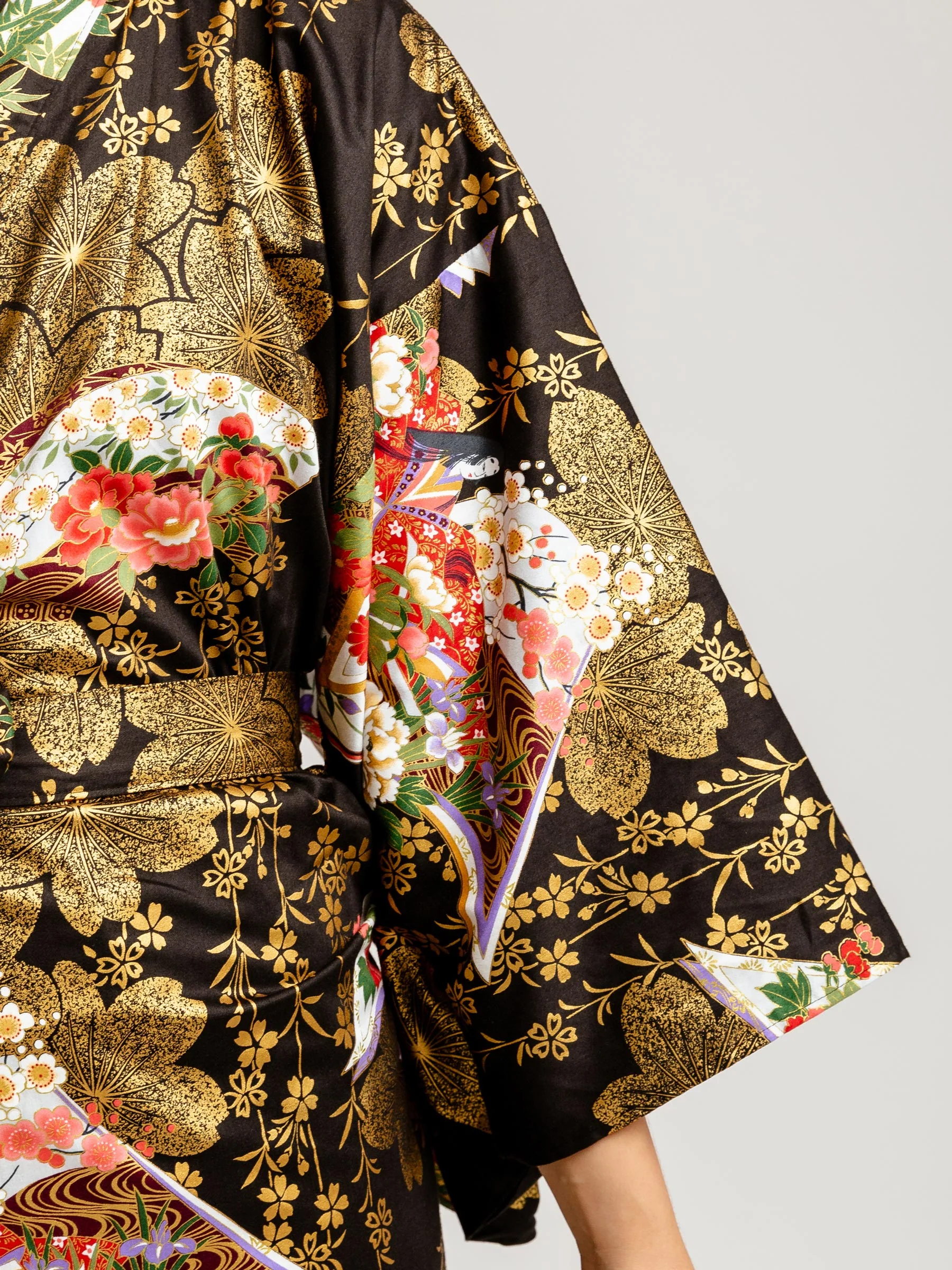 Japanese Gold Long Kimono Robe - Image 5
