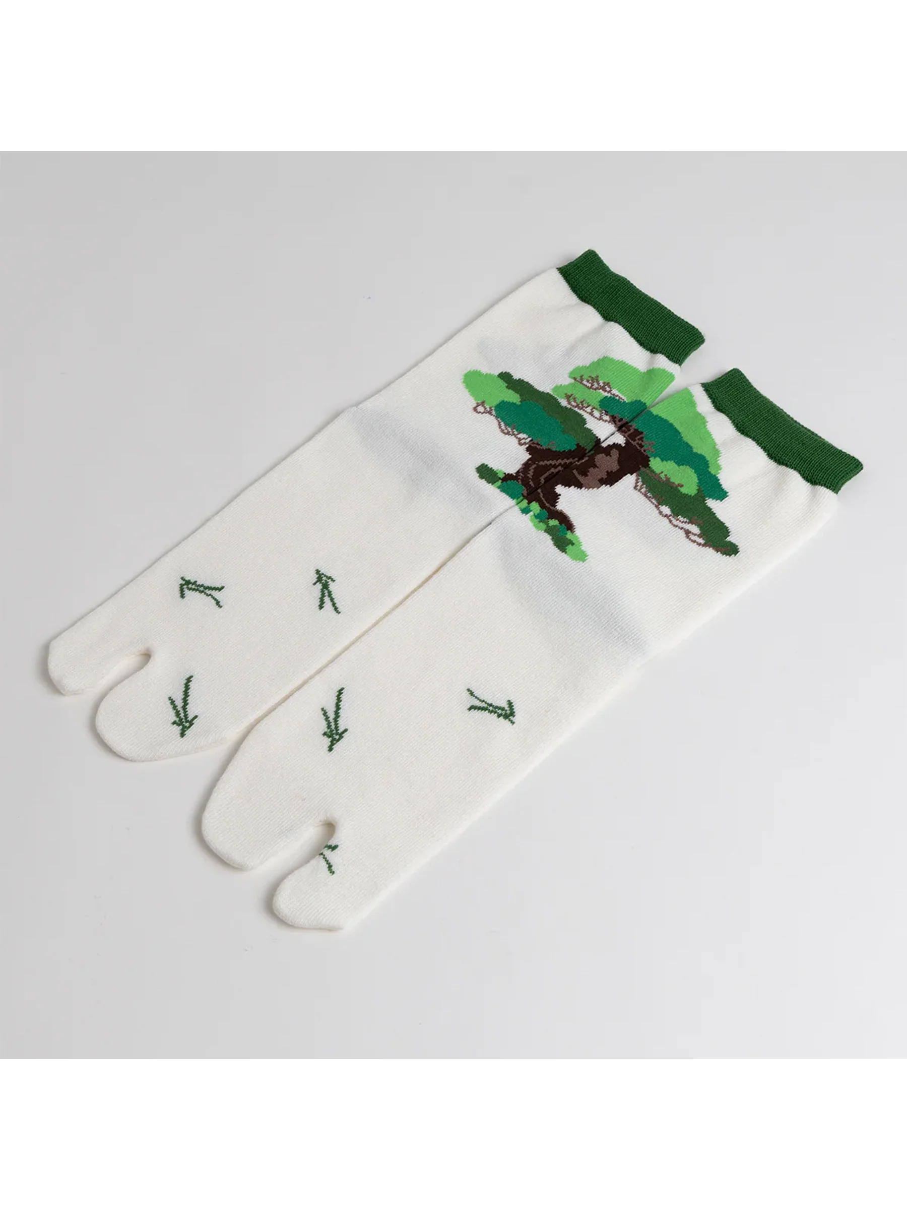 Kyoto Kimono Robe & Tabi Socks Gift Set - Image 9