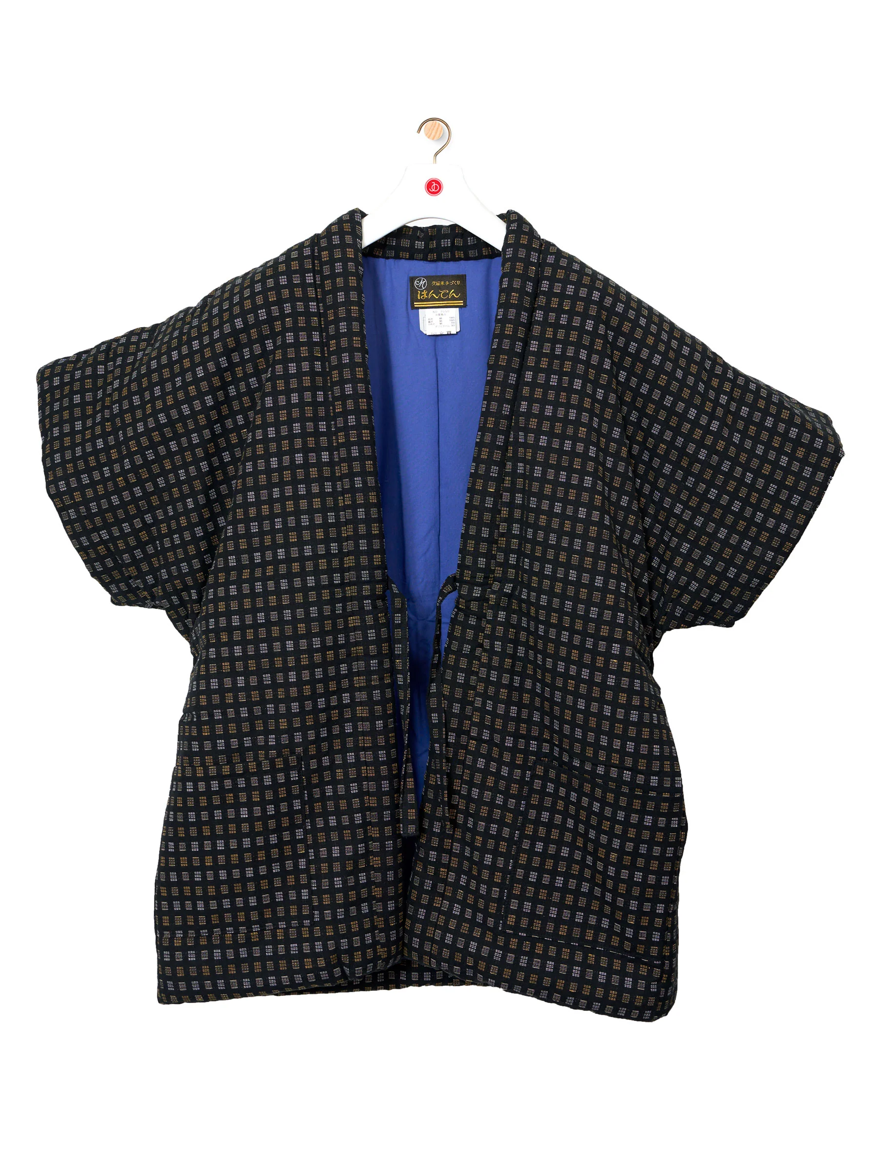 Mado Gold Short-Sleeve Hanten Padded Jacket - Image 5