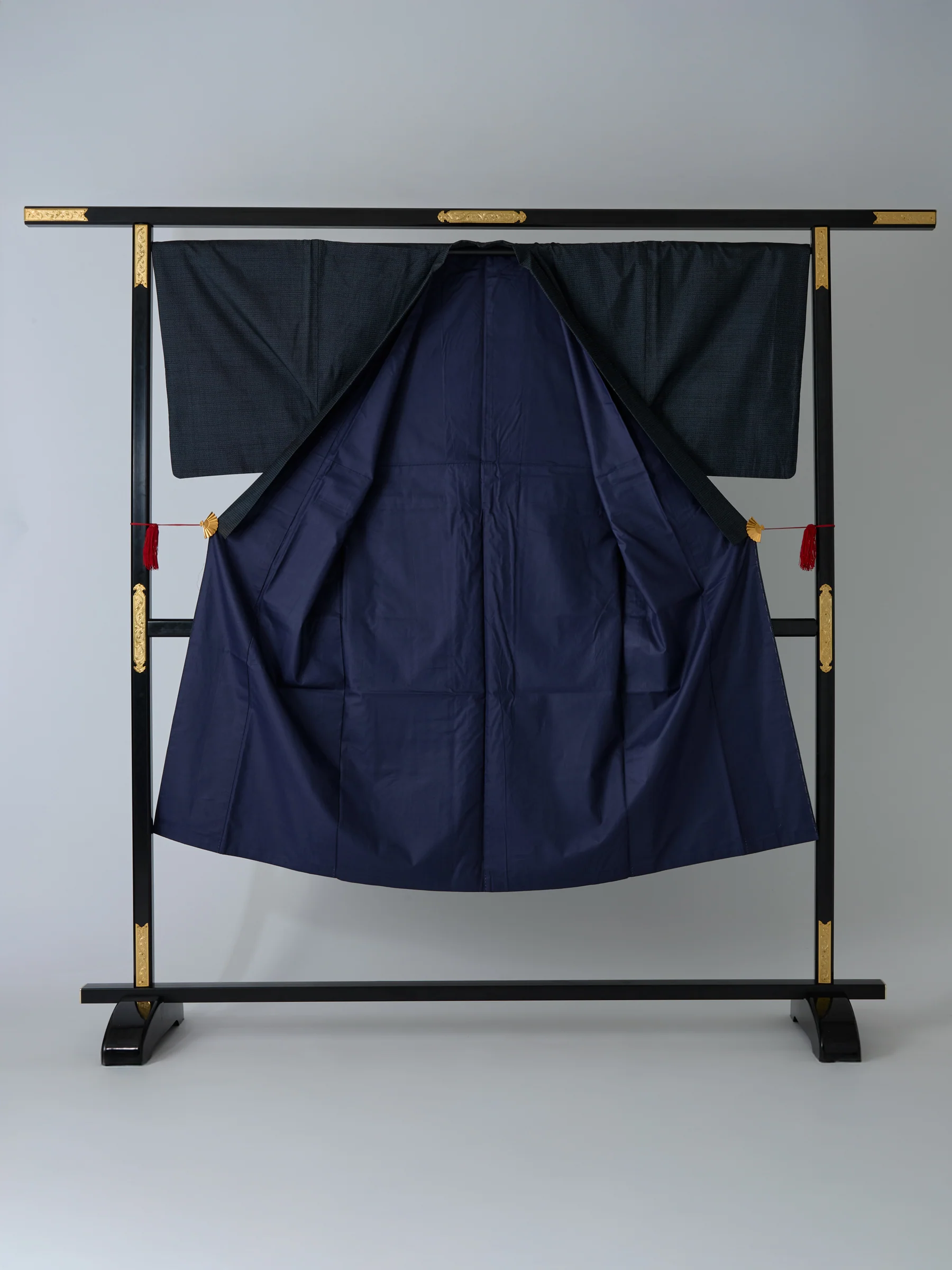 Men's Vintage Kachi Silk Japanese Kimono - Image 3