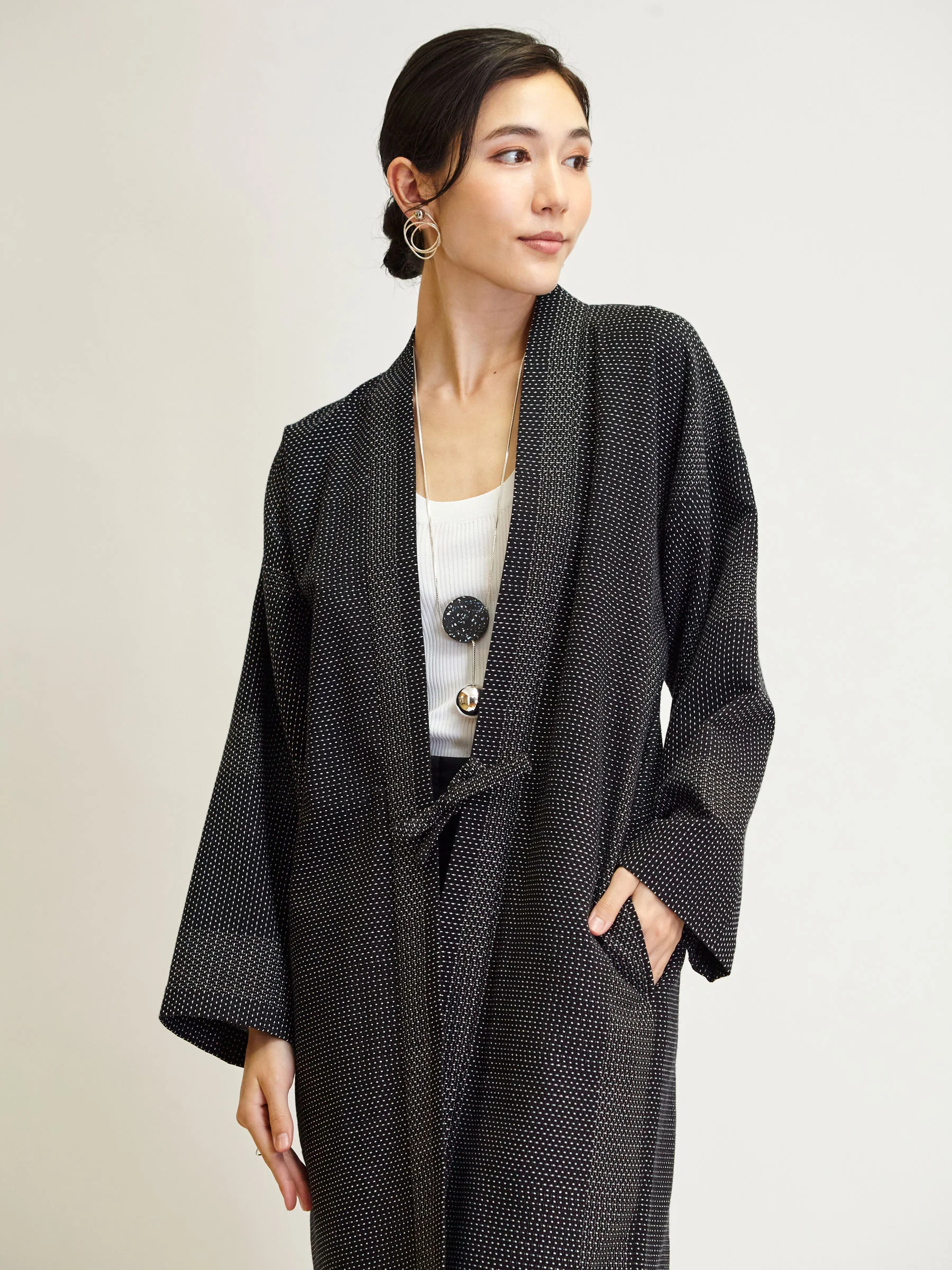 Miyako Black Haori Long Kimono Jacket - Image 4
