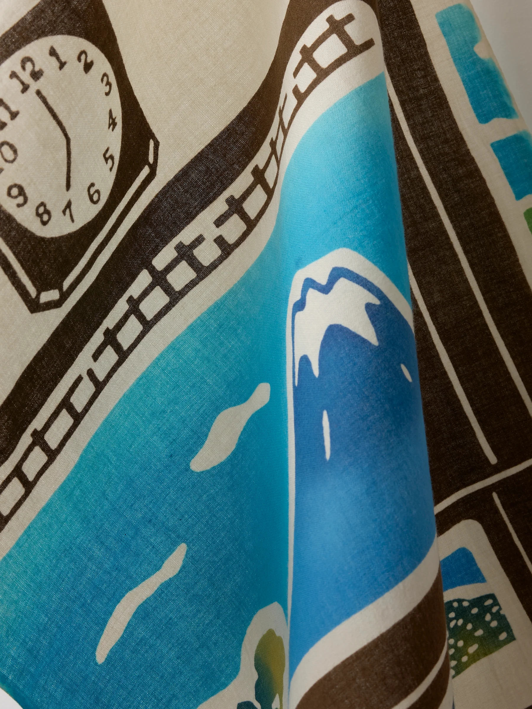 Mount Fuji Bathhouse Tenugui Towel - Image 3