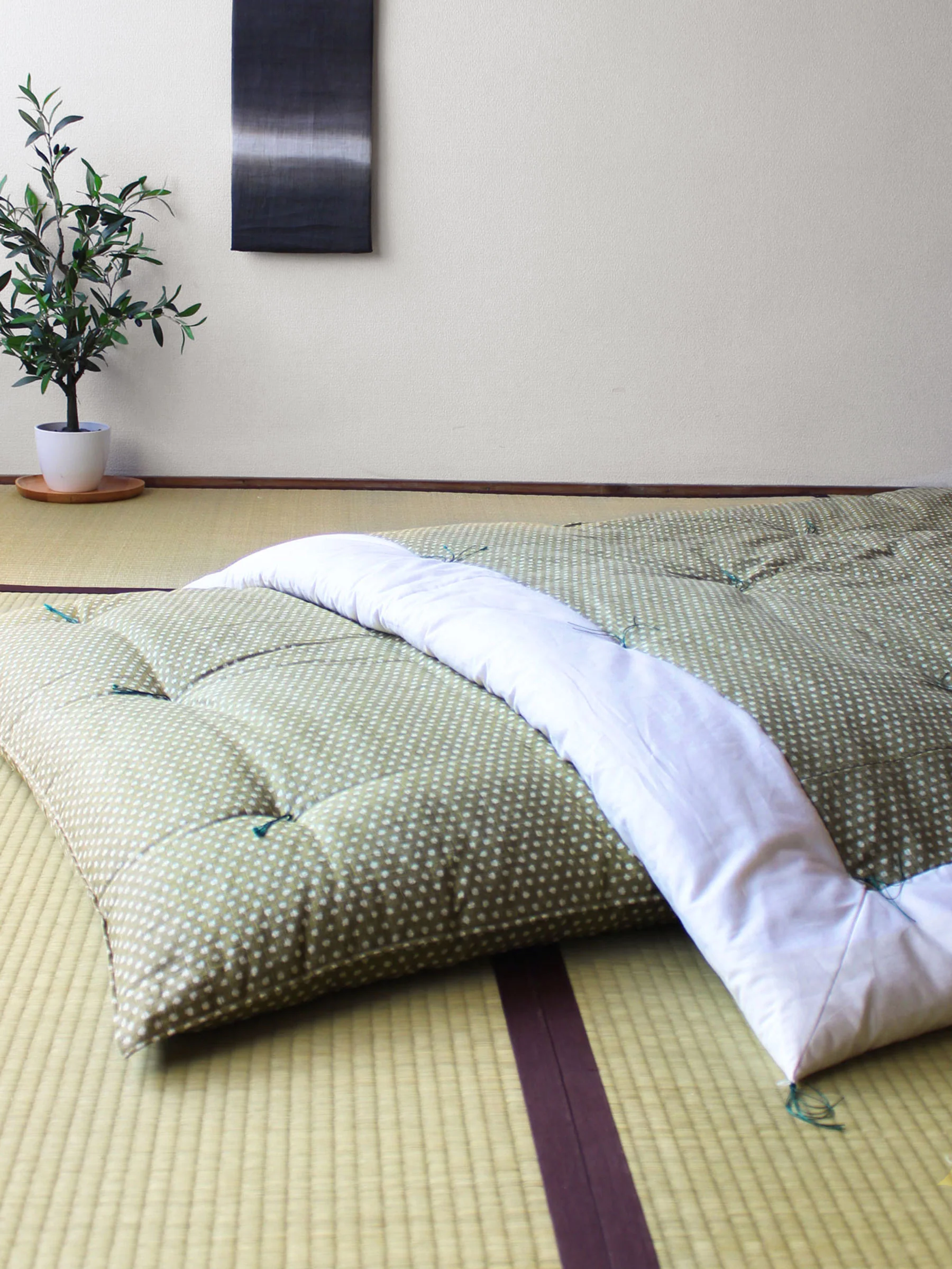 Natural Cotton Japanese Futon Duvet - Image 7