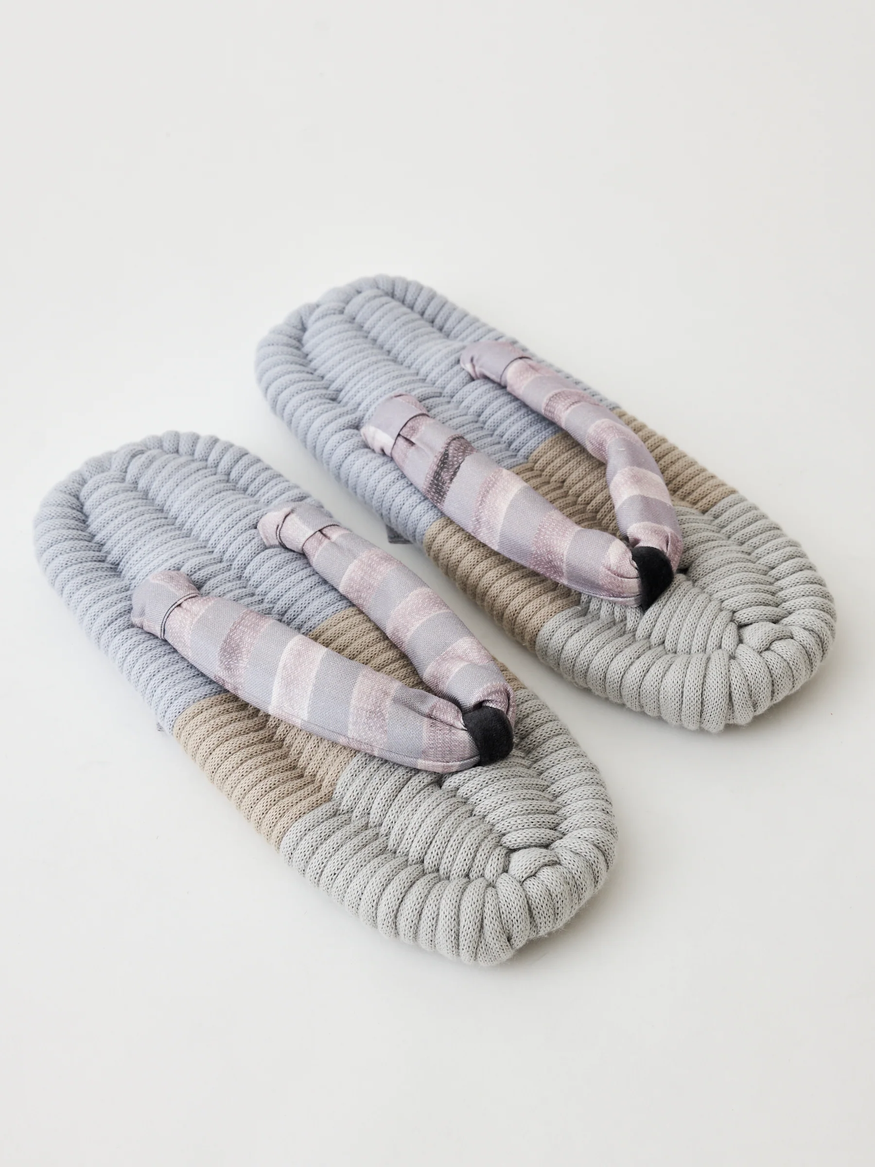 Rikyu Zori Unisex Japanese Slippers - Image 4