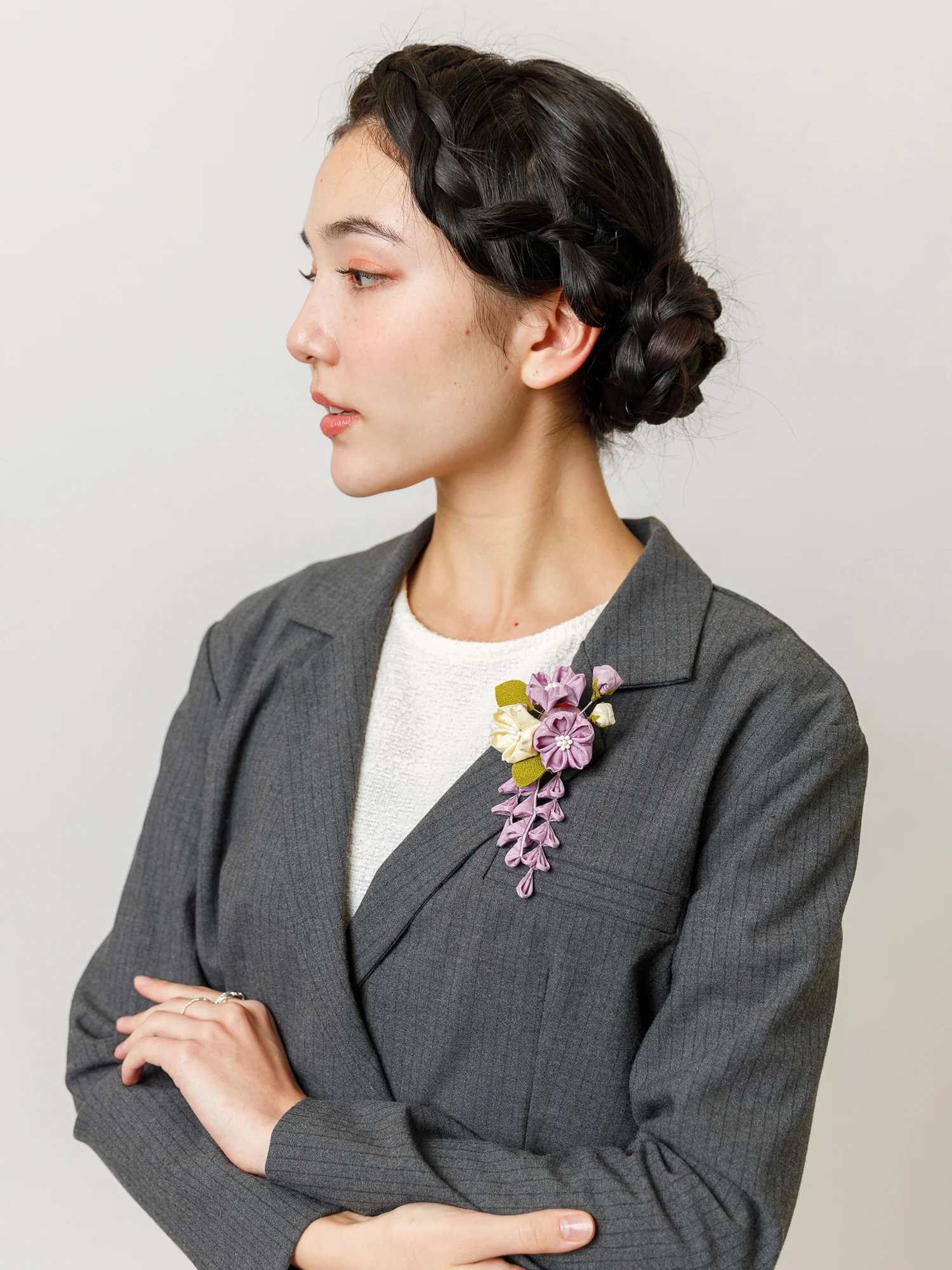 Sakura Bouquet Kanzashi Silk Hair Clip/Brooch - Image 4