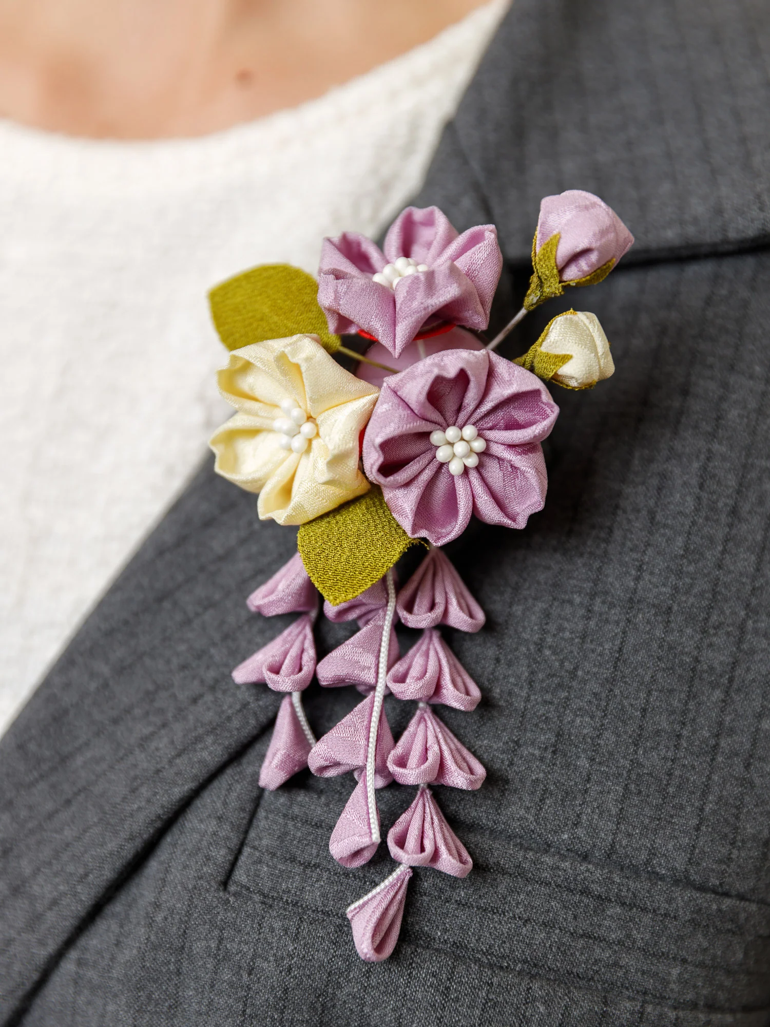 Sakura Bouquet Kanzashi Silk Hair Clip/Brooch - Image 7
