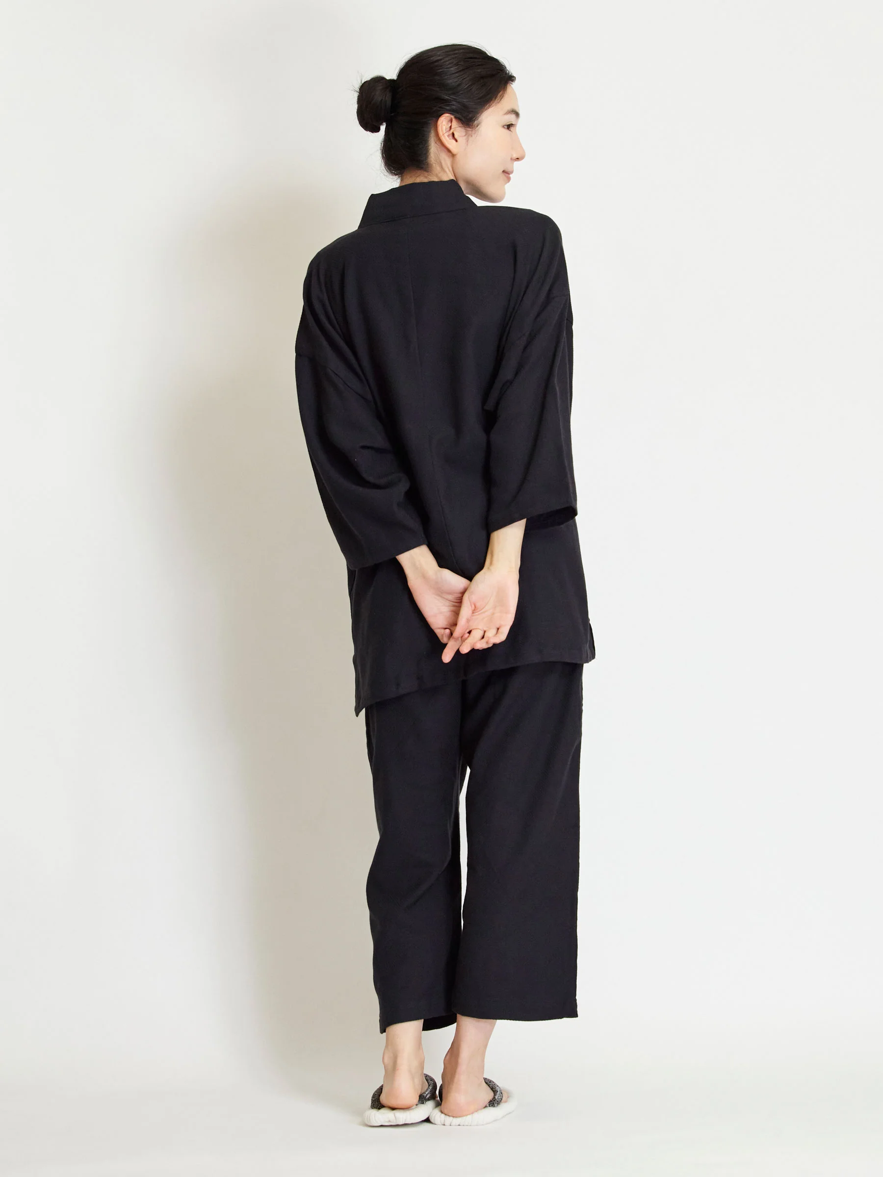 Unisex Samue Cotton Gauze Pajama Set in Black - Image 8