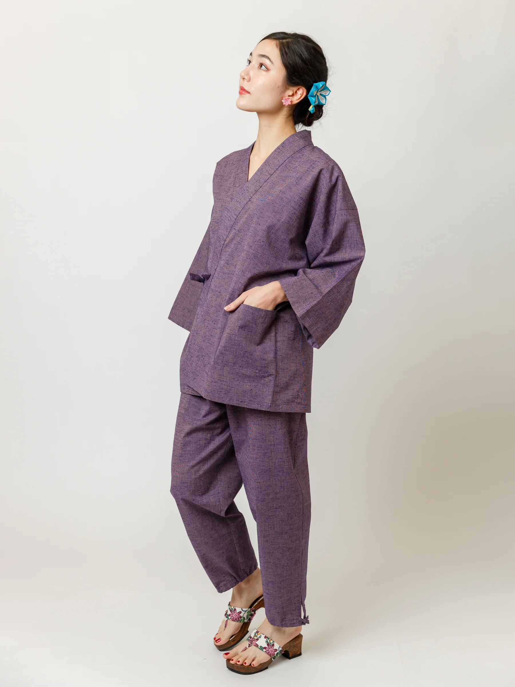 Bingata Wooden Geta Sandals in Passion Flower - Image 5