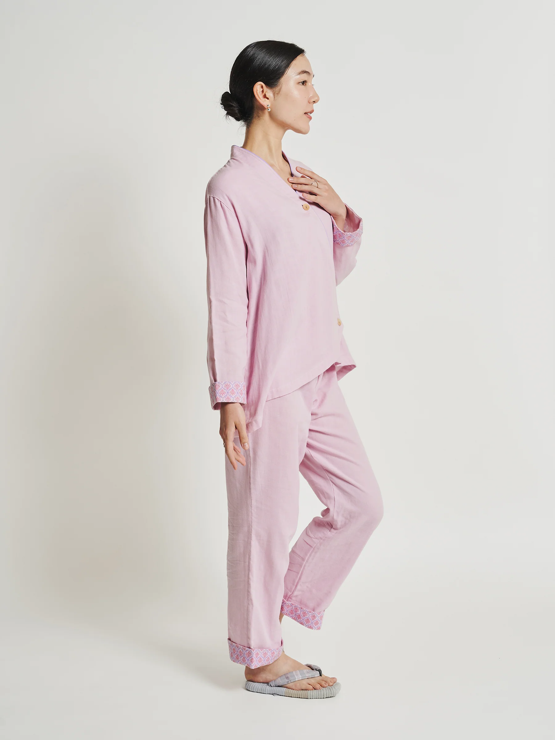 Modern-Cut Cotton Gauze Samue Pajama Set in Blush Pink - Image 3