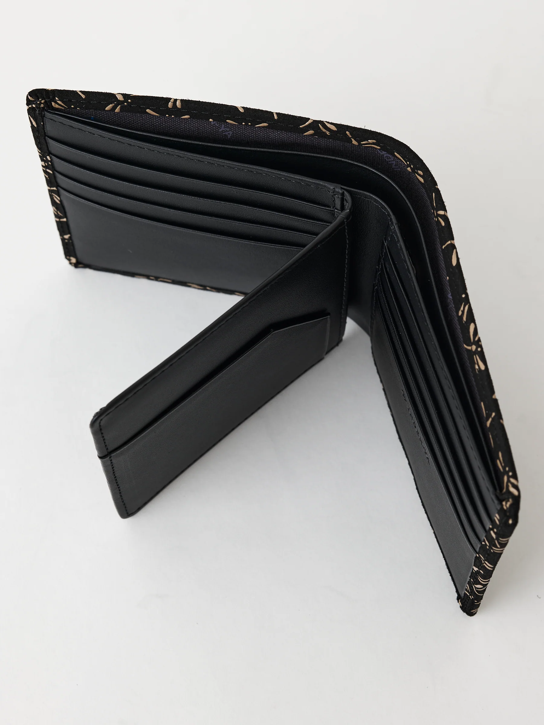 Tombo Bifold Lacquered Leather Wallet - Image 4