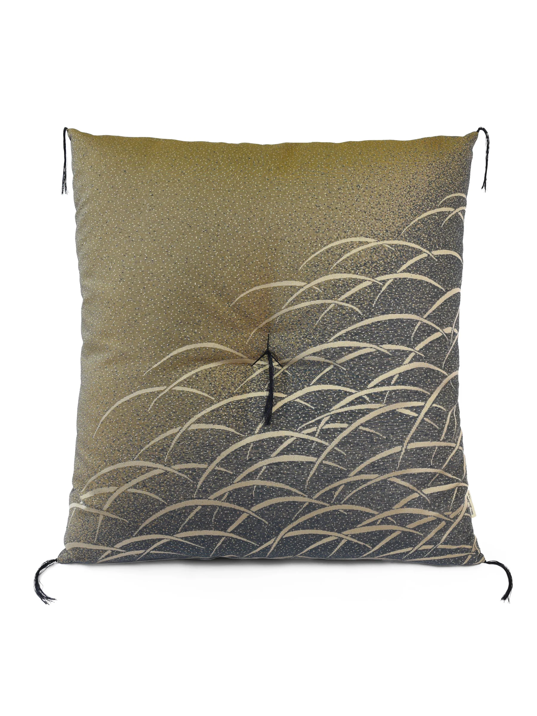Tsuyukusa Gold Zabuton Cushion - Image 3