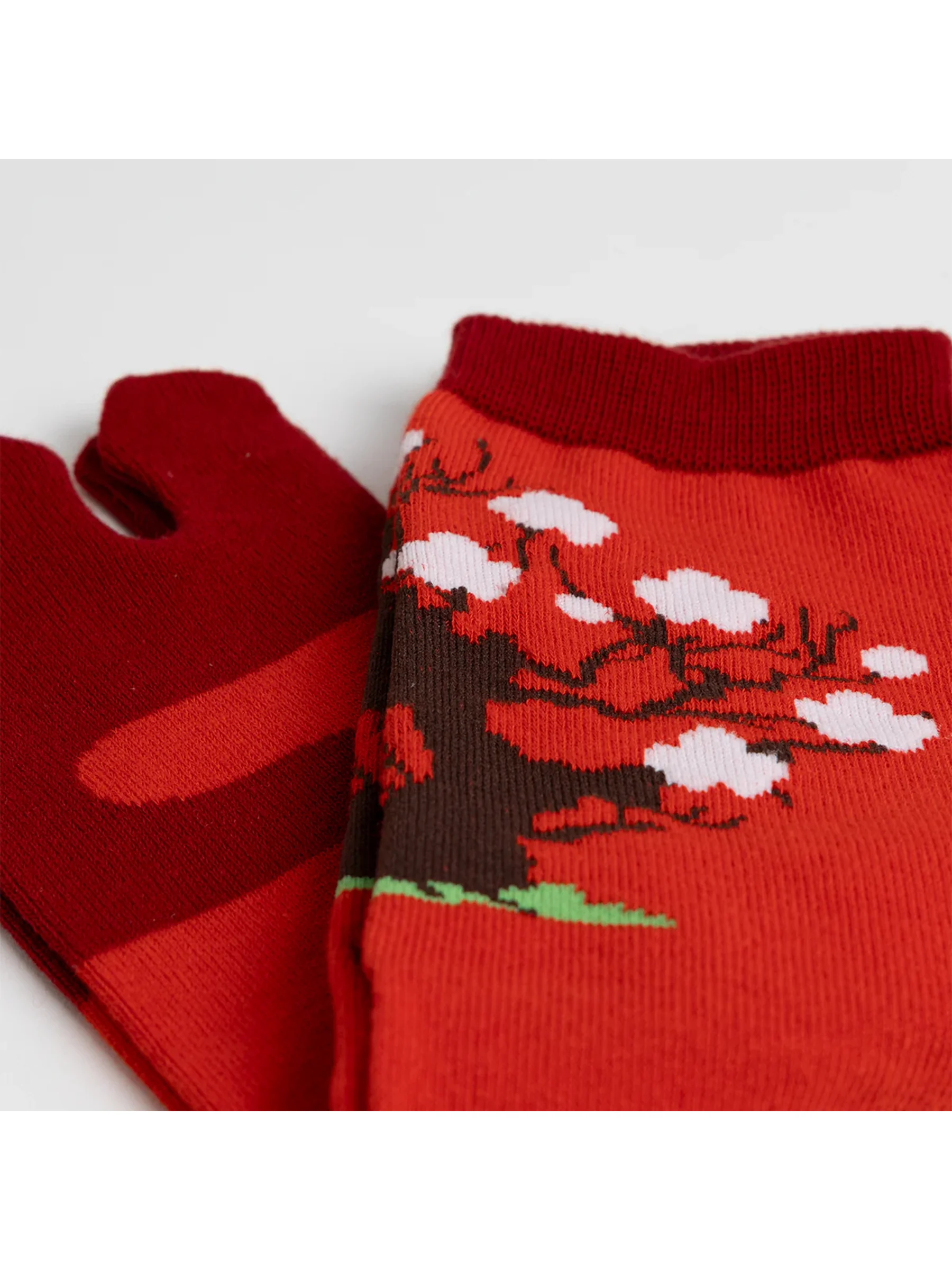 White Plum Blossom Tabi Socks - Image 5