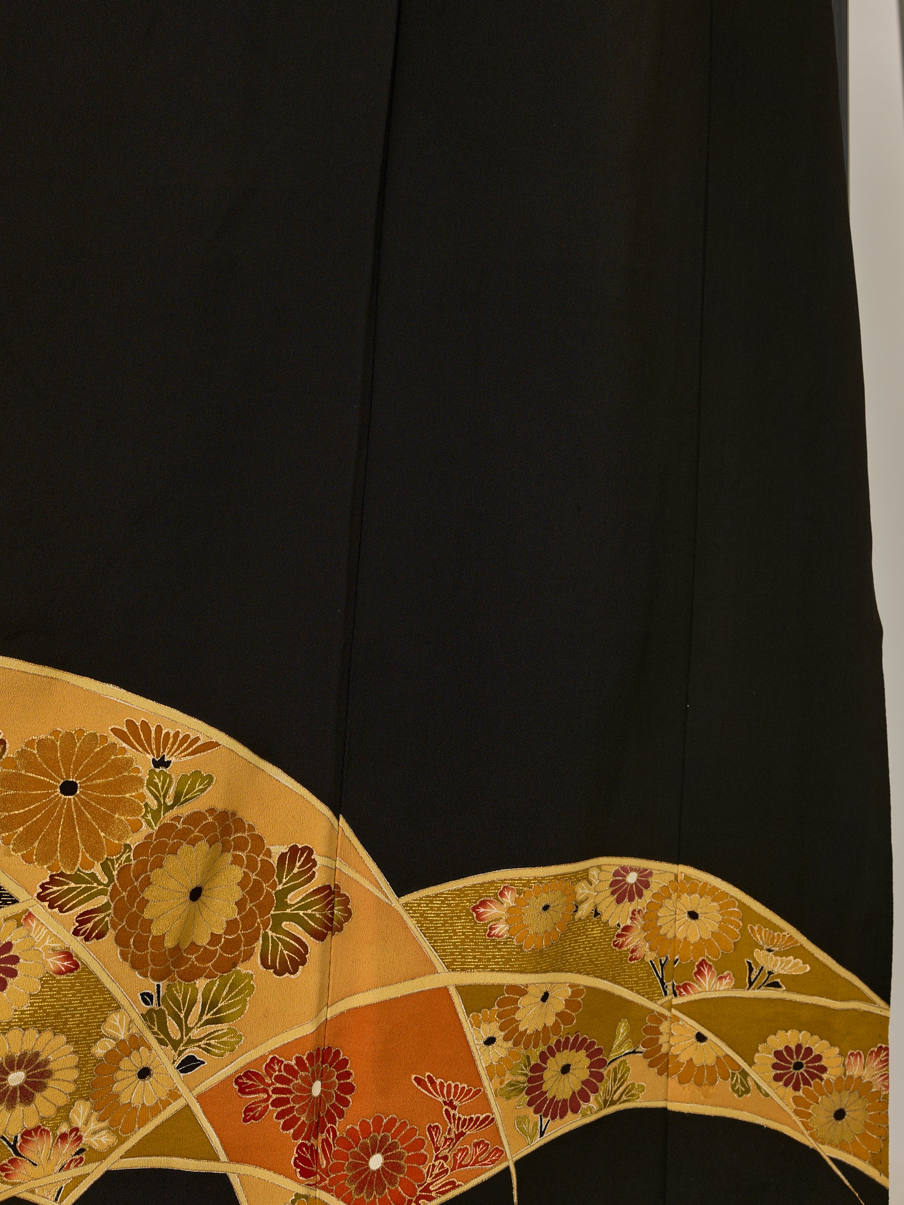 Women's Vintage Black Kiku Silk Japanese Kimono - Image 5
