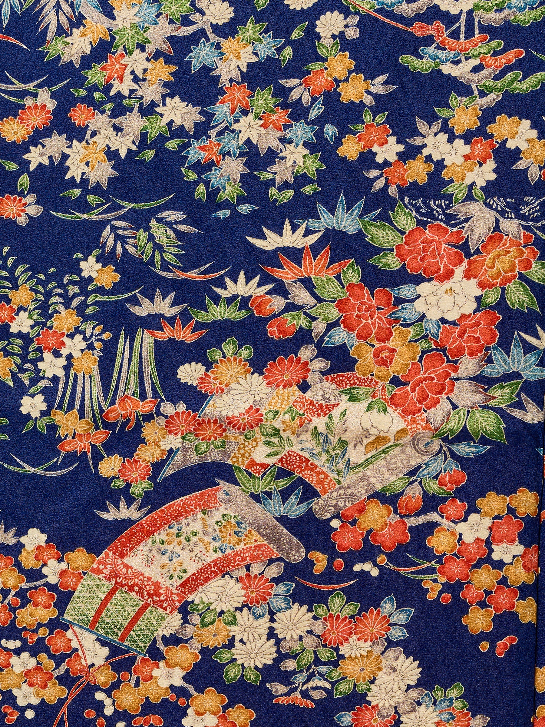 Women's Vintage Yugure Silk Japanese Kimono - Image 3