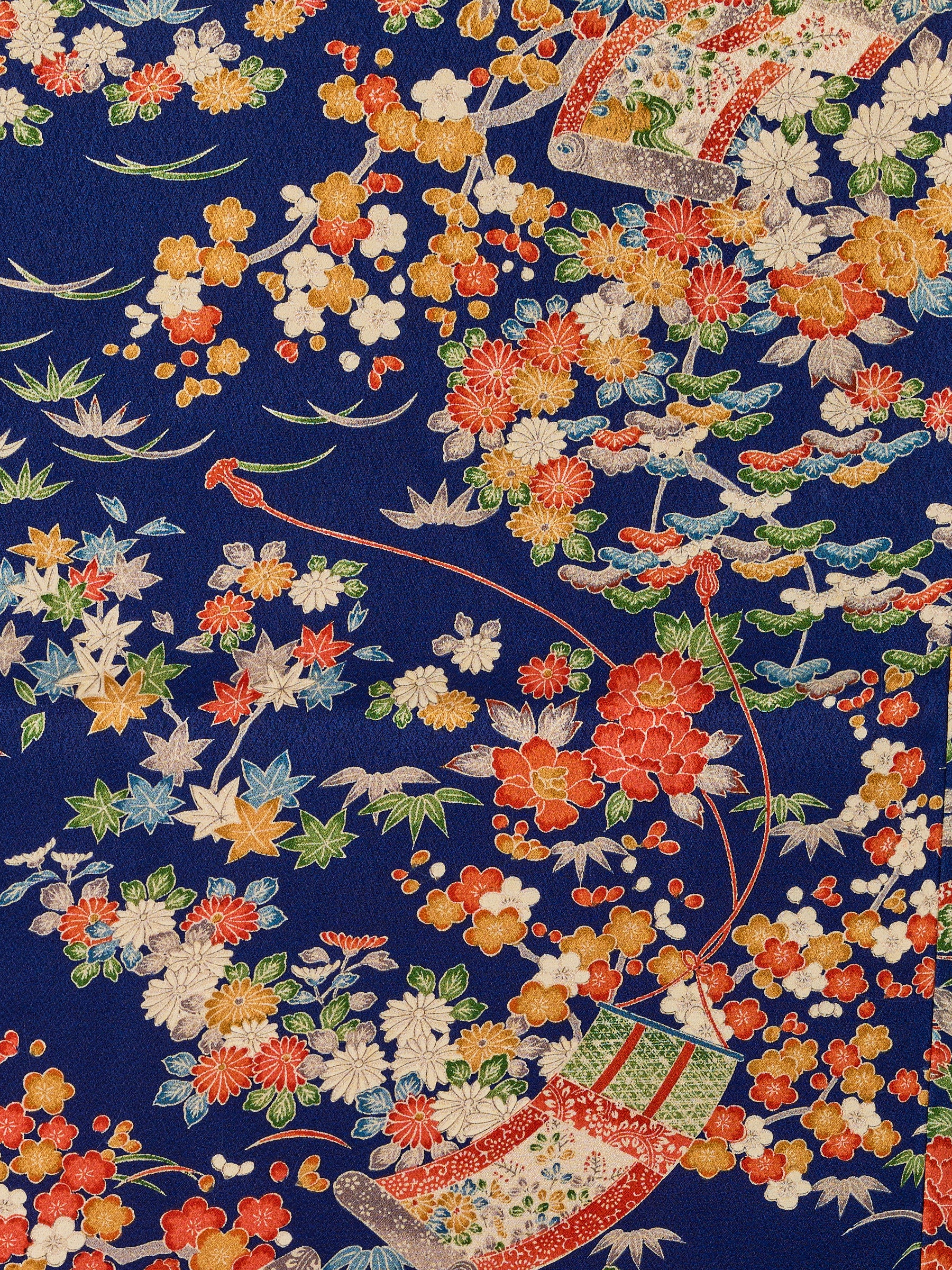 Women's Vintage Yugure Silk Japanese Kimono - Image 4