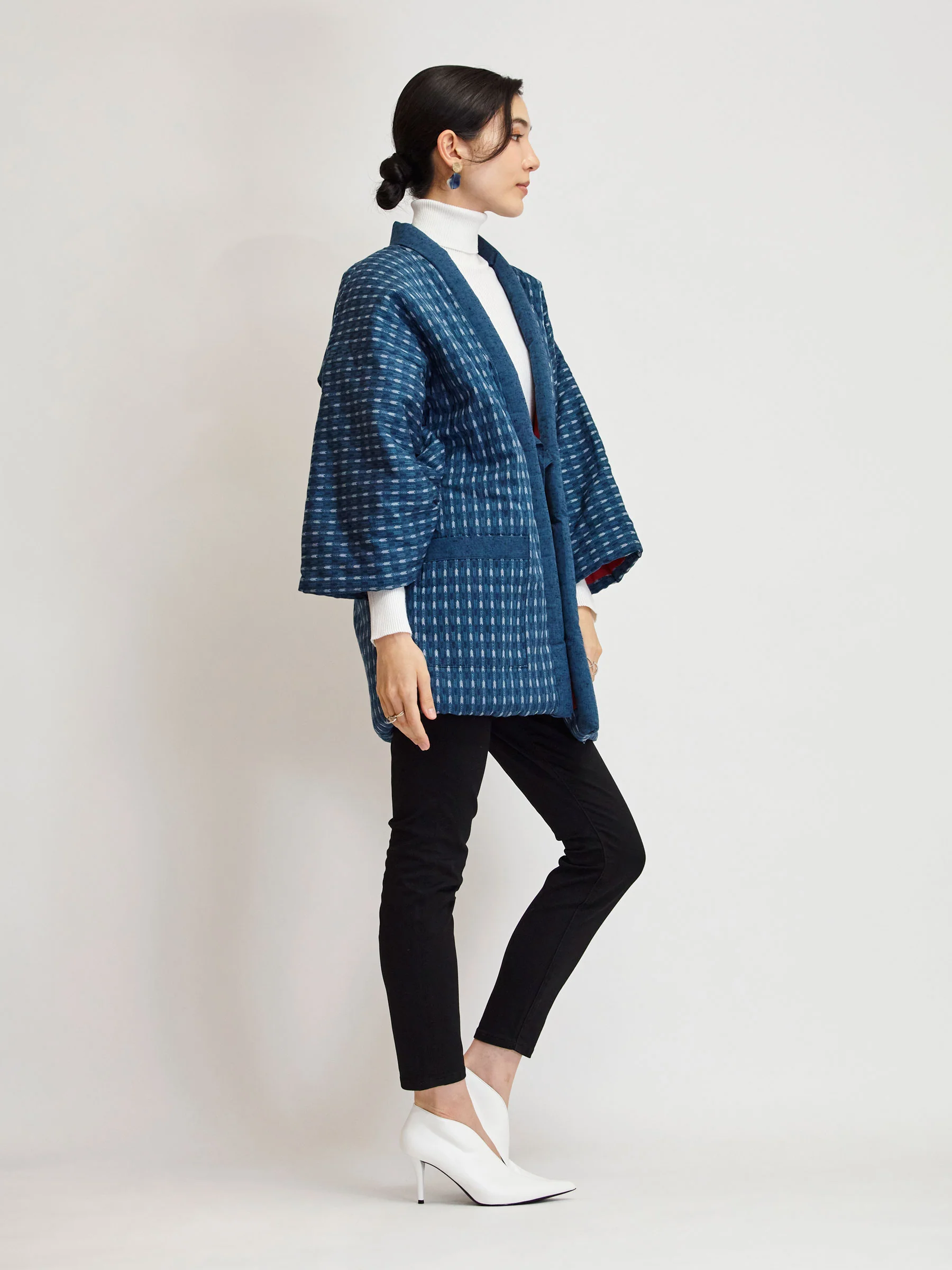 Yabane Blue Hanten Padded Jacket - Image 5
