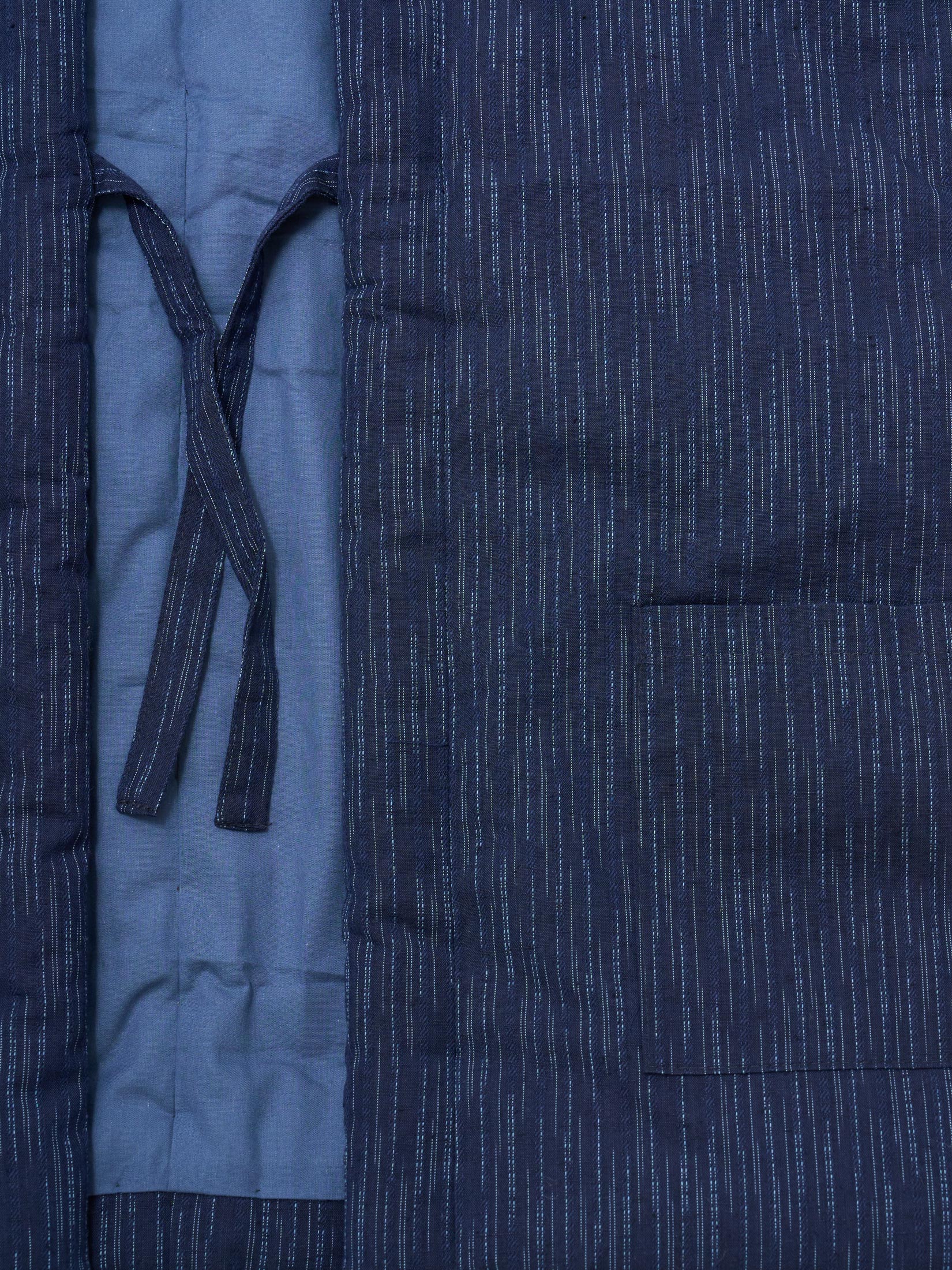 Yanagi Indigo Short-Sleeve Hanten Padded Jacket - Image 8