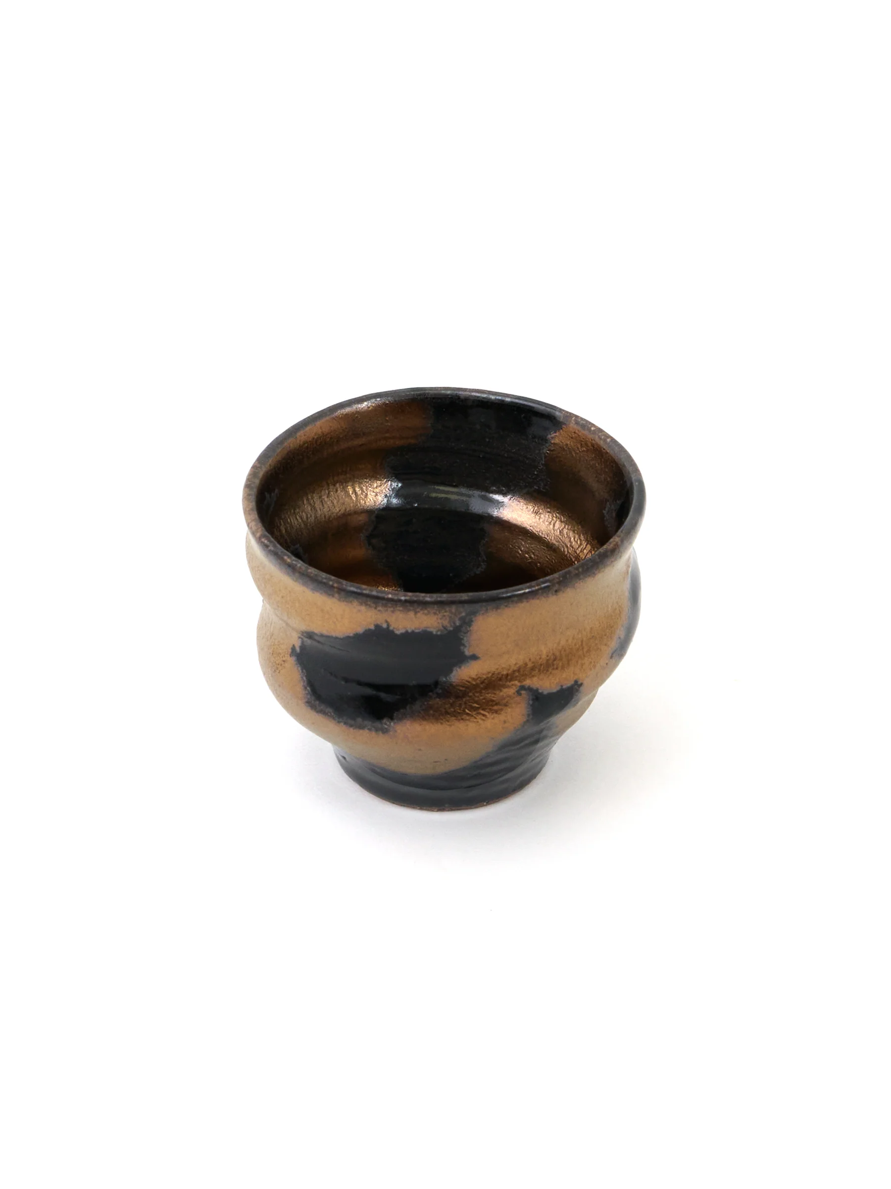 Zen Gold Kyoto Ware Ochoko Sake Cup by Ninshu (2fl.oz/60ml) - Image 4