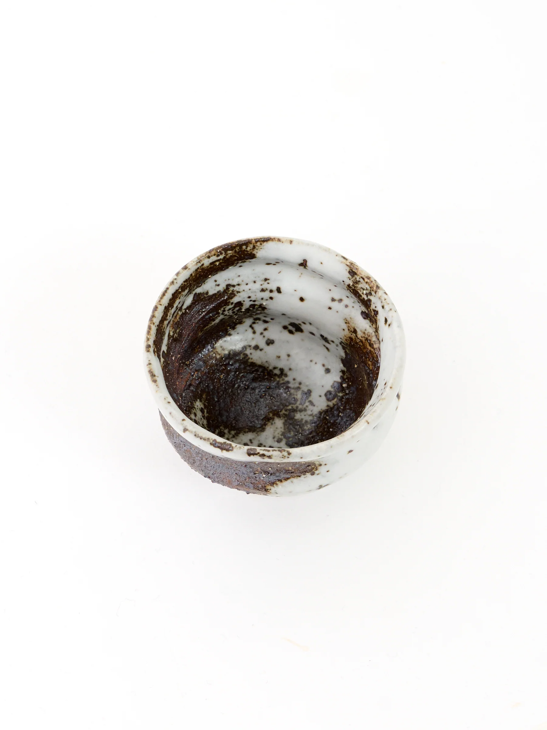 Zui White Kyoto Ware Ochoko Sake Cup by Ninshu (2fl.oz/60ml) - Image 5